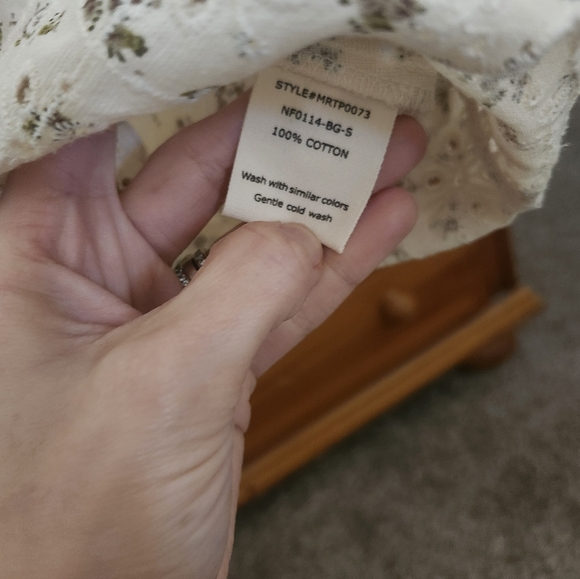 Neuflora Arwen Blouse Size Small - Picture 5 of 5